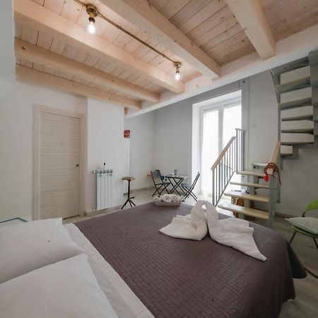 Bed And Breakfast I 7 Venti- 7 Winds 나폴리 외부 사진